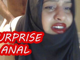 Smärtsam överraskning anala med gift hijab kvinna &excl;