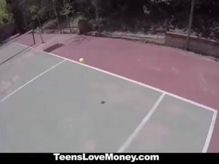 Teenslovemoney - tenis streetwalker mengongkek untuk wang