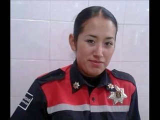 Mujer policia de mexico baila desnuda