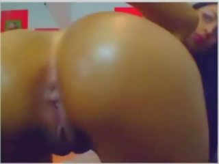 Erótico webcam adolescente com incrível cu