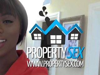 Propertysex - attraktiv svart verklig estate ombud blandras kön med buyer