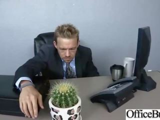 セックス ビデオ で オフィス ととも​​に 大きい ラウンド ティッツ いたずらな ホット 女性 (britney アンバー) movie-07